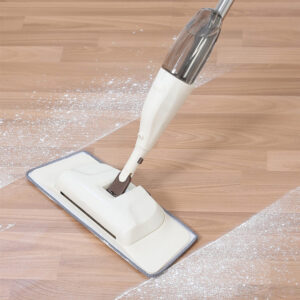 مساحة ميكروفايبر بخاخة عالية الجودة🫧